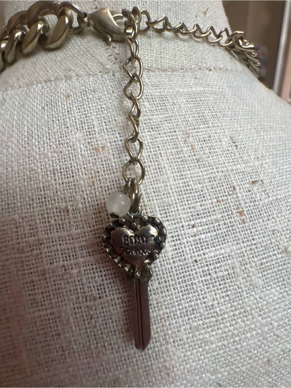 Betsey Johnson Pink Rhinestone Rose Statement Necklace Brass Tone Floral - Picture 3 of 10